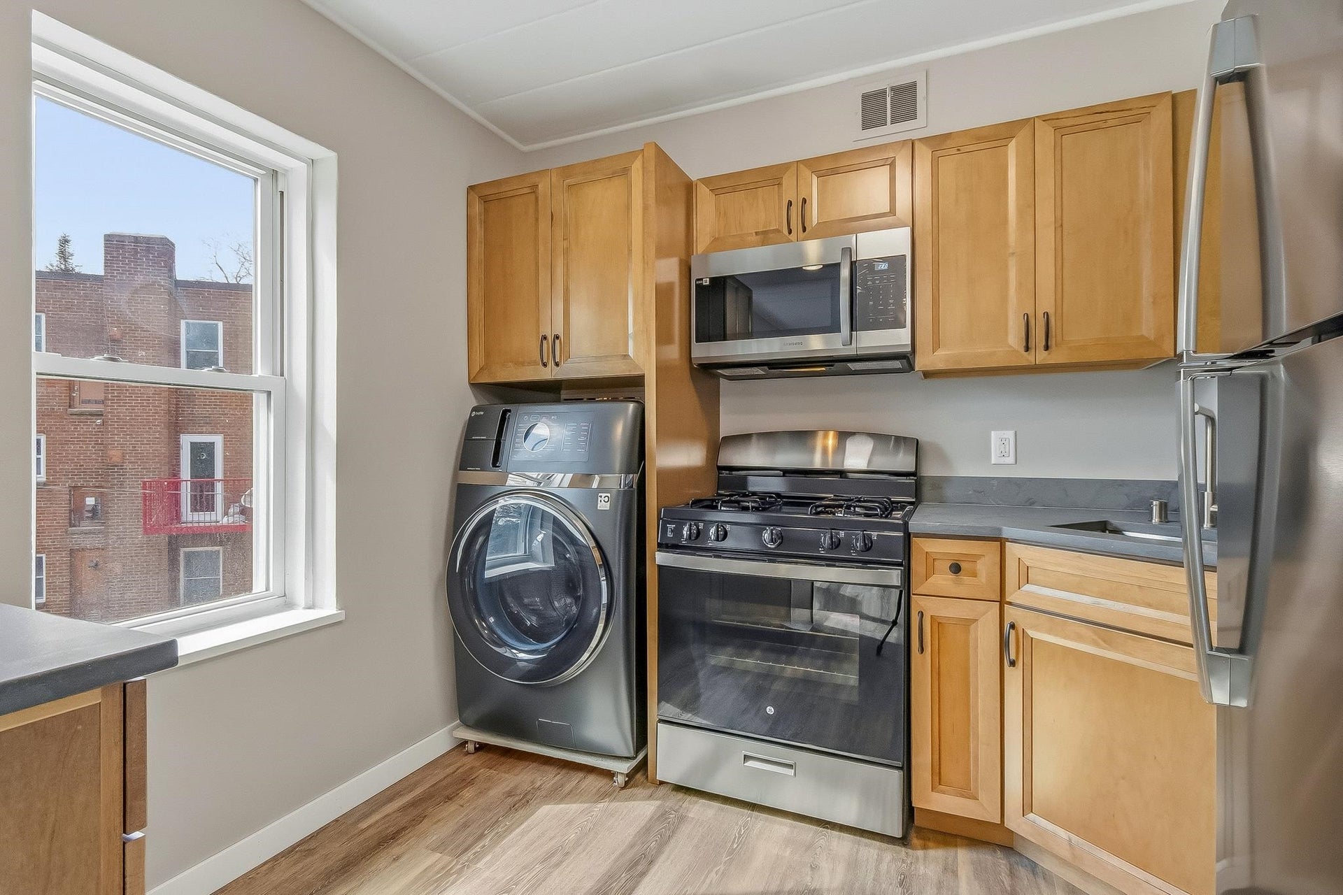 24 Sherman Terrace, #6, Madison, WI 53704
