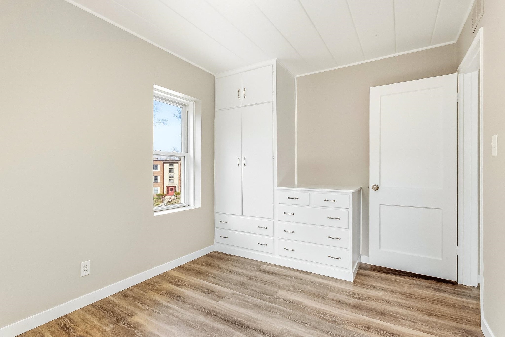 24 Sherman Terrace, #6, Madison, WI 53704