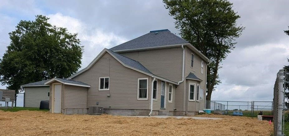 57927 Baer Court, Eastman, WI 54626