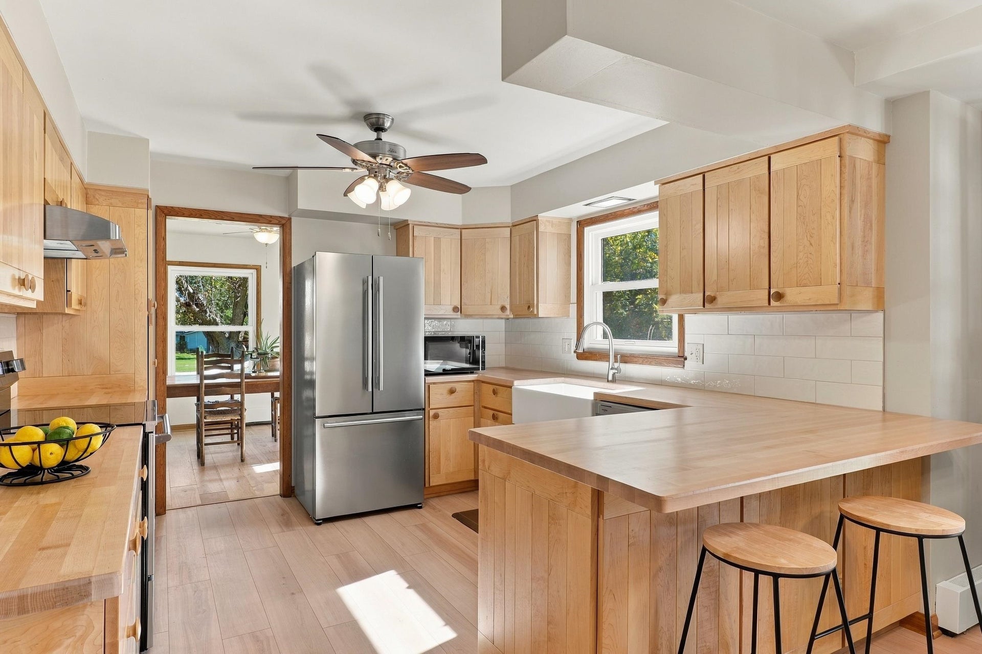 W2268 Ledgeview Road, Brooklyn, WI 54941
