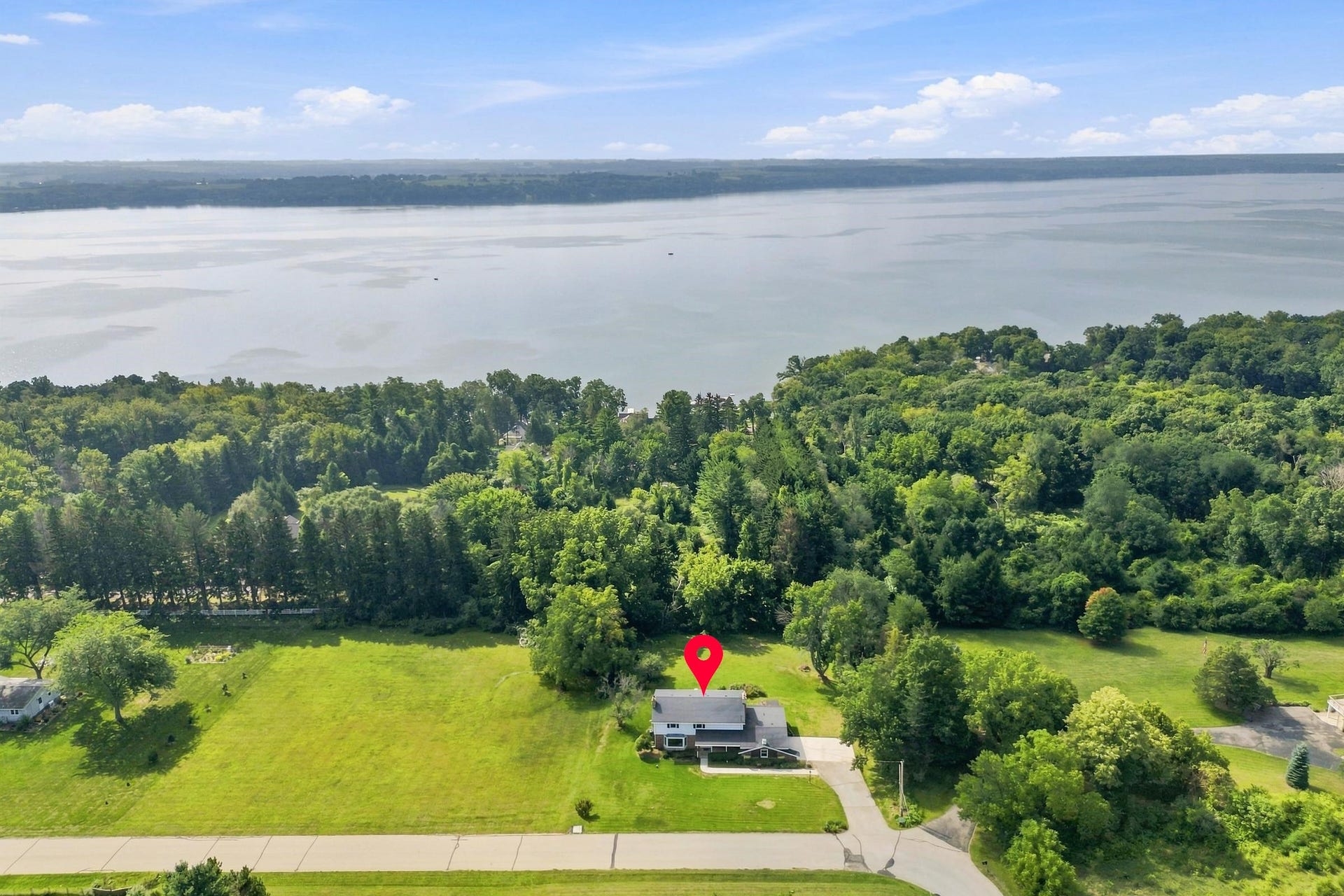 W2268 Ledgeview Road, Brooklyn, WI 54941