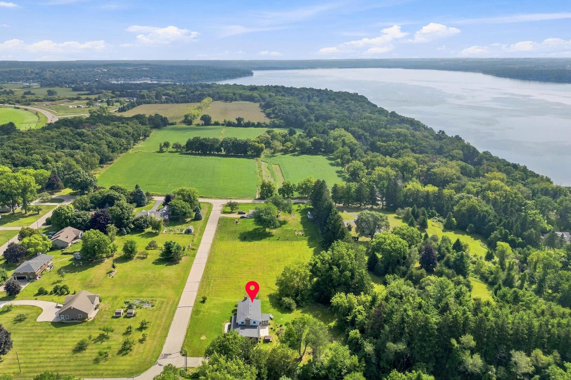 W2268 Ledgeview Road, Brooklyn, WI 54941