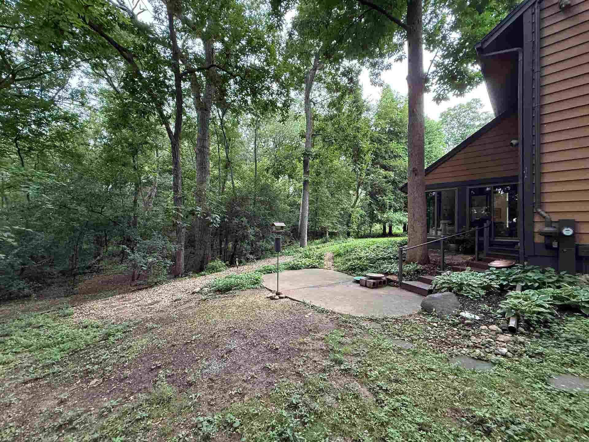 30 Shadowwood Court, Janesville, WI 53548