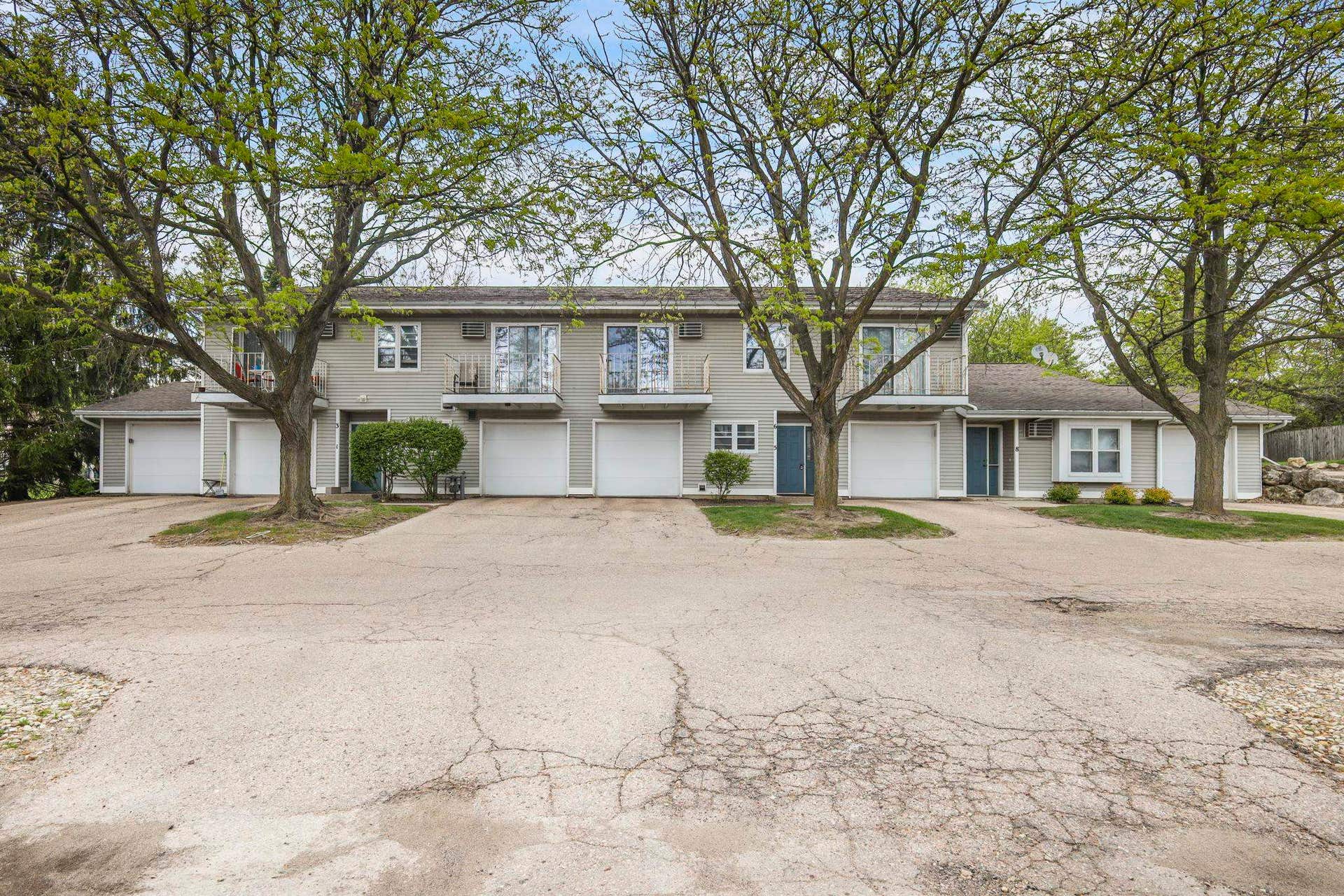 1049 & 1057 Mc Kenna Boulevard, Madison, WI 53719