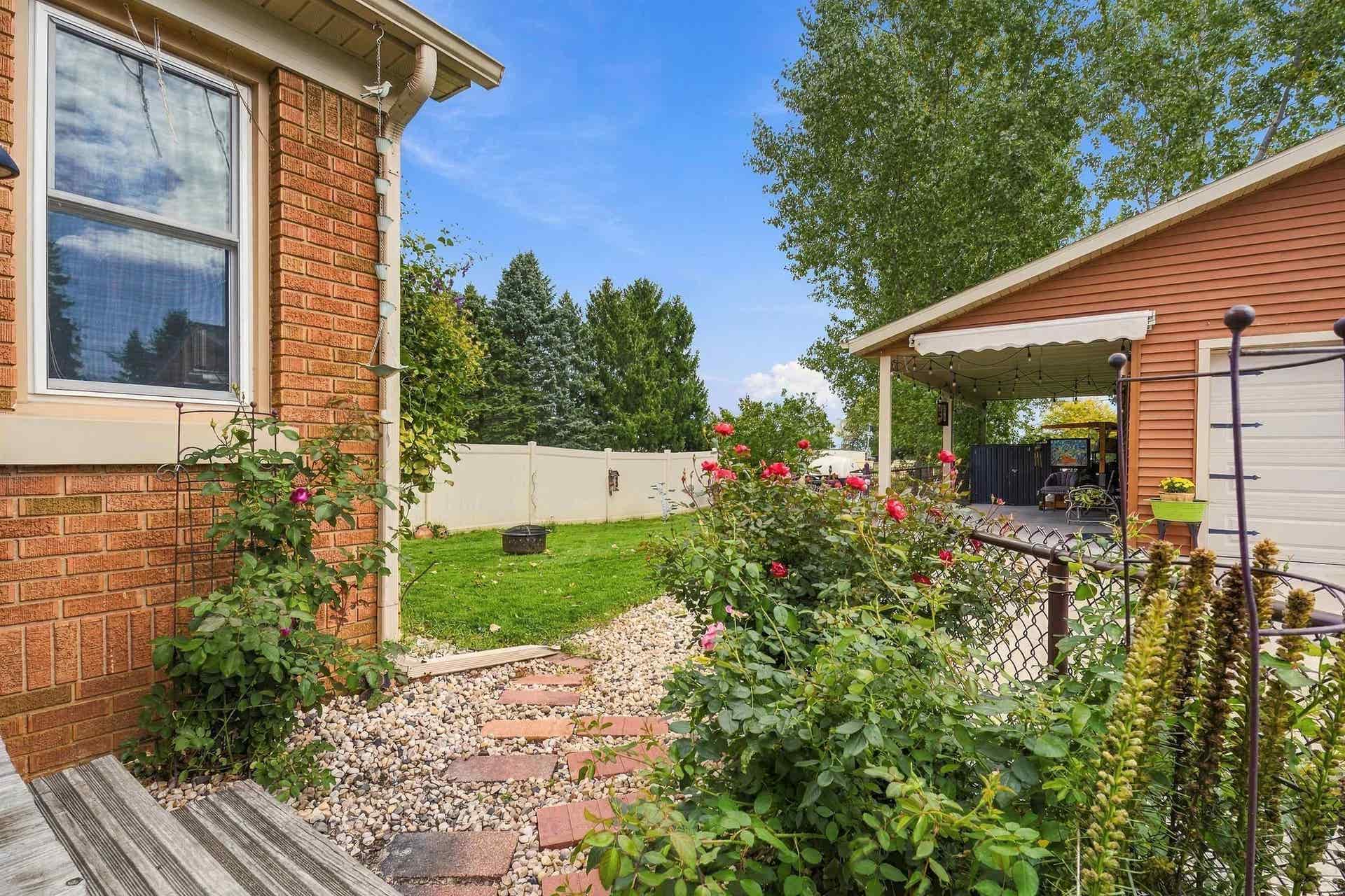 106 Center Street, Fox Lake, WI 53933
