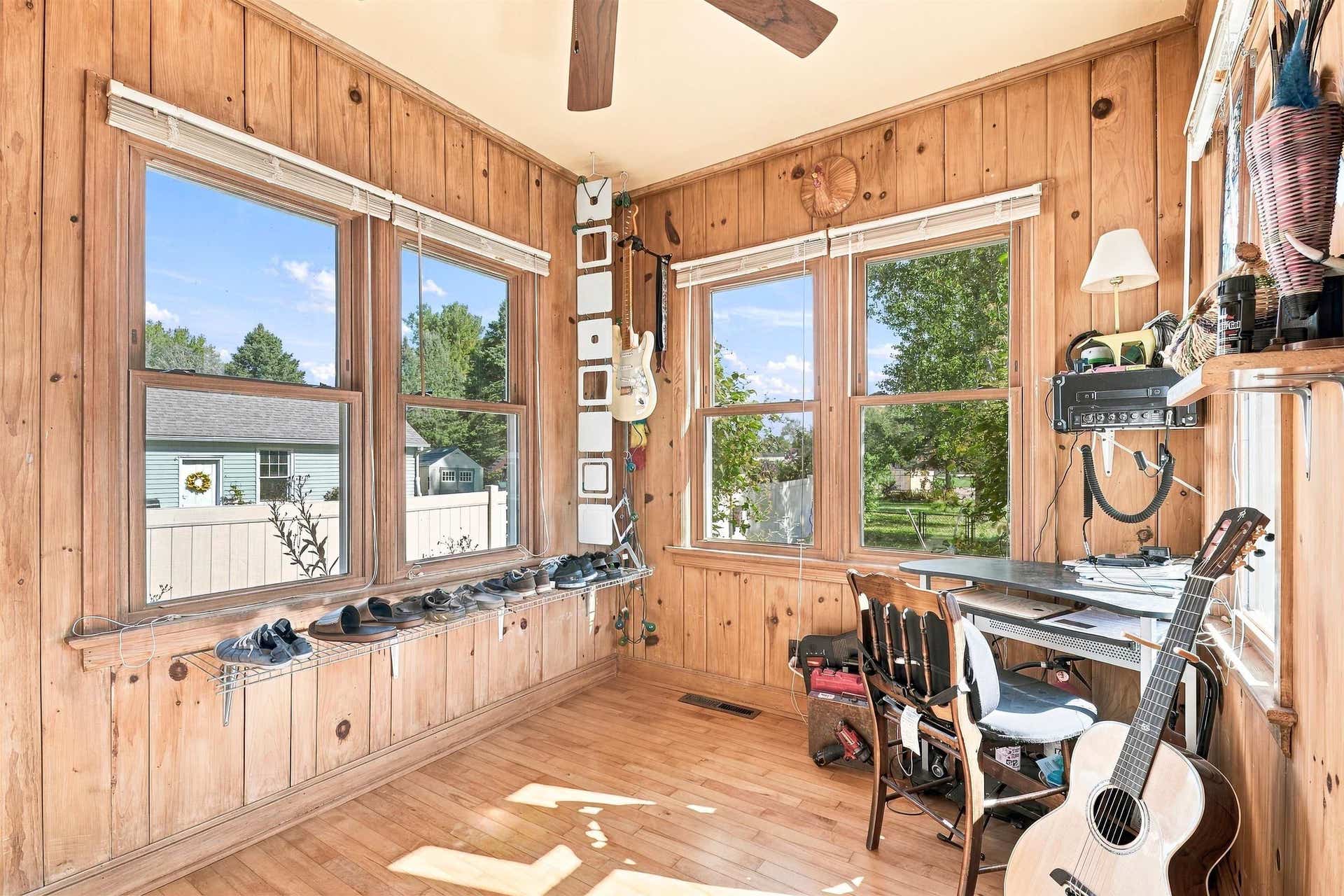 106 Center Street, Fox Lake, WI 53933