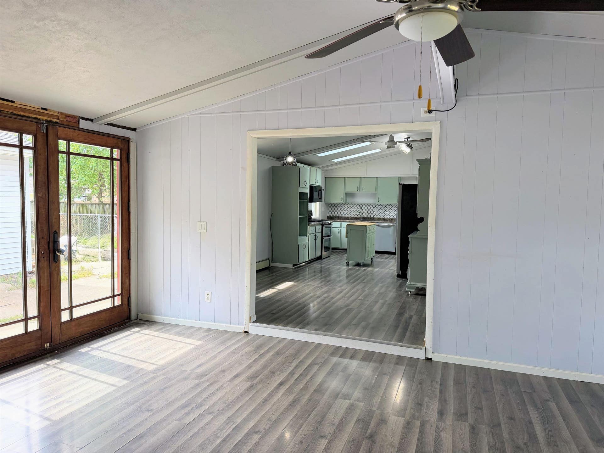 404 E Broadway Street, Prairie Du Chien, WI 53821