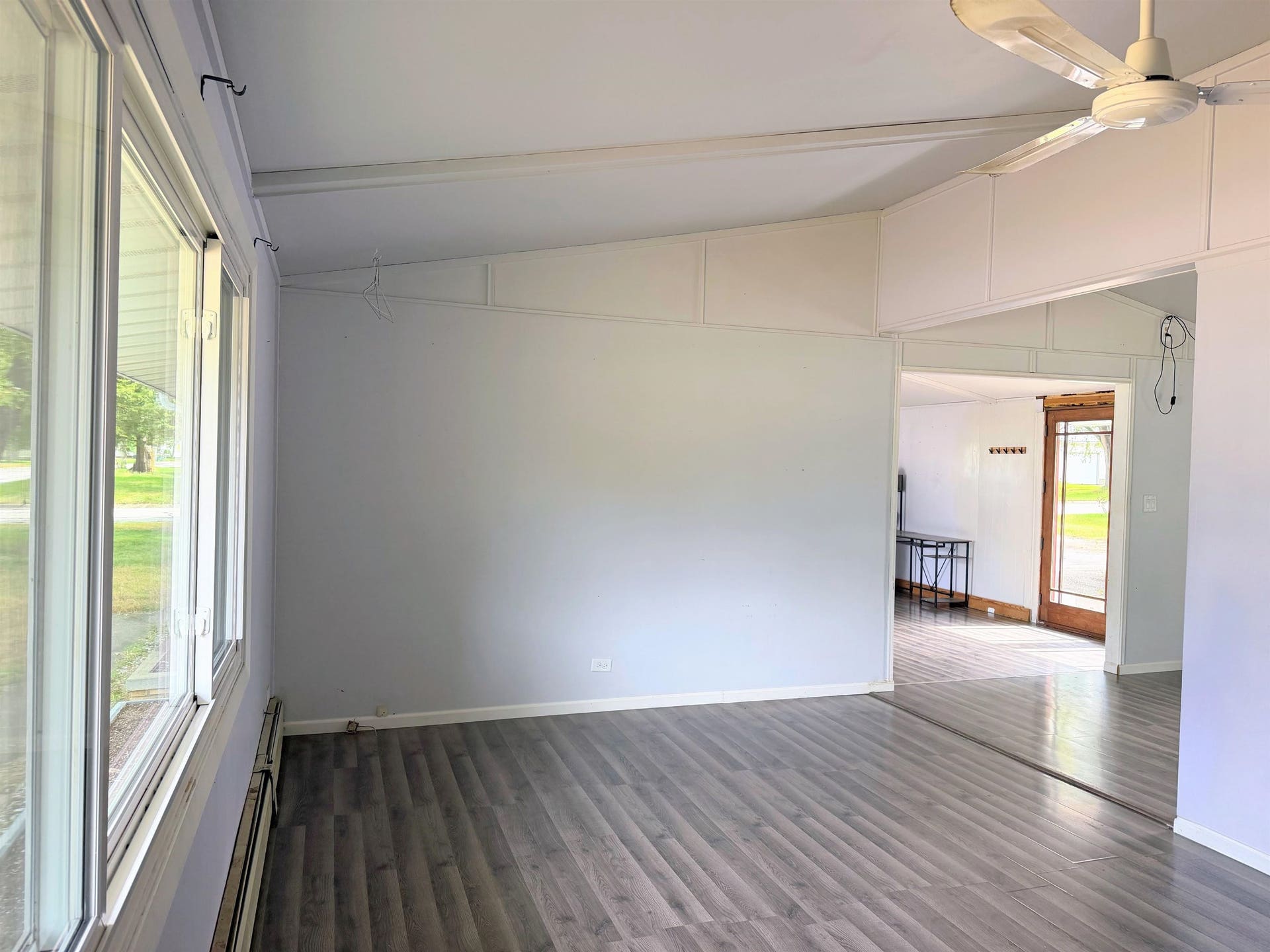 404 E Broadway Street, Prairie Du Chien, WI 53821