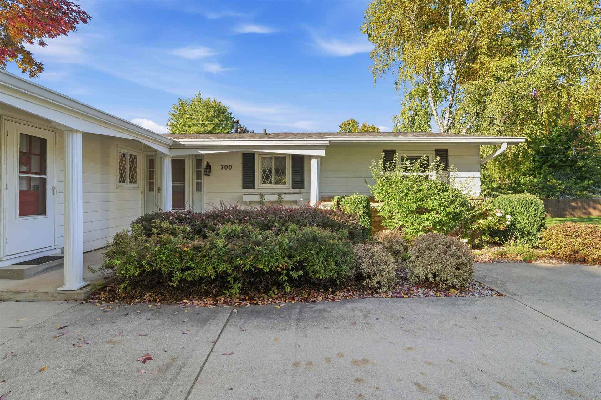 700 Denning Avenue, Beaver Dam, WI 53916