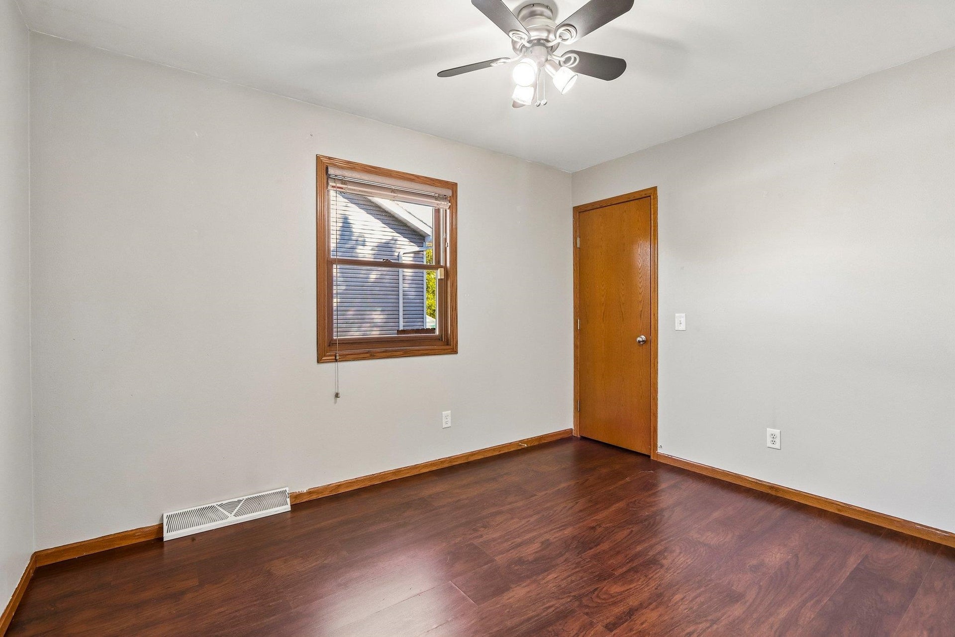 6 Buhler Court, Madison, WI 53704