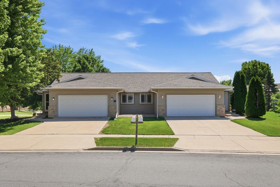 Property photo for 1051-1053 Tamarack Way, Verona, WI