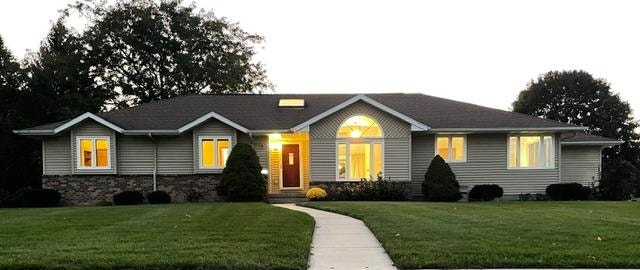 100 Wildwood Drive, Columbus, WI 53925-1876