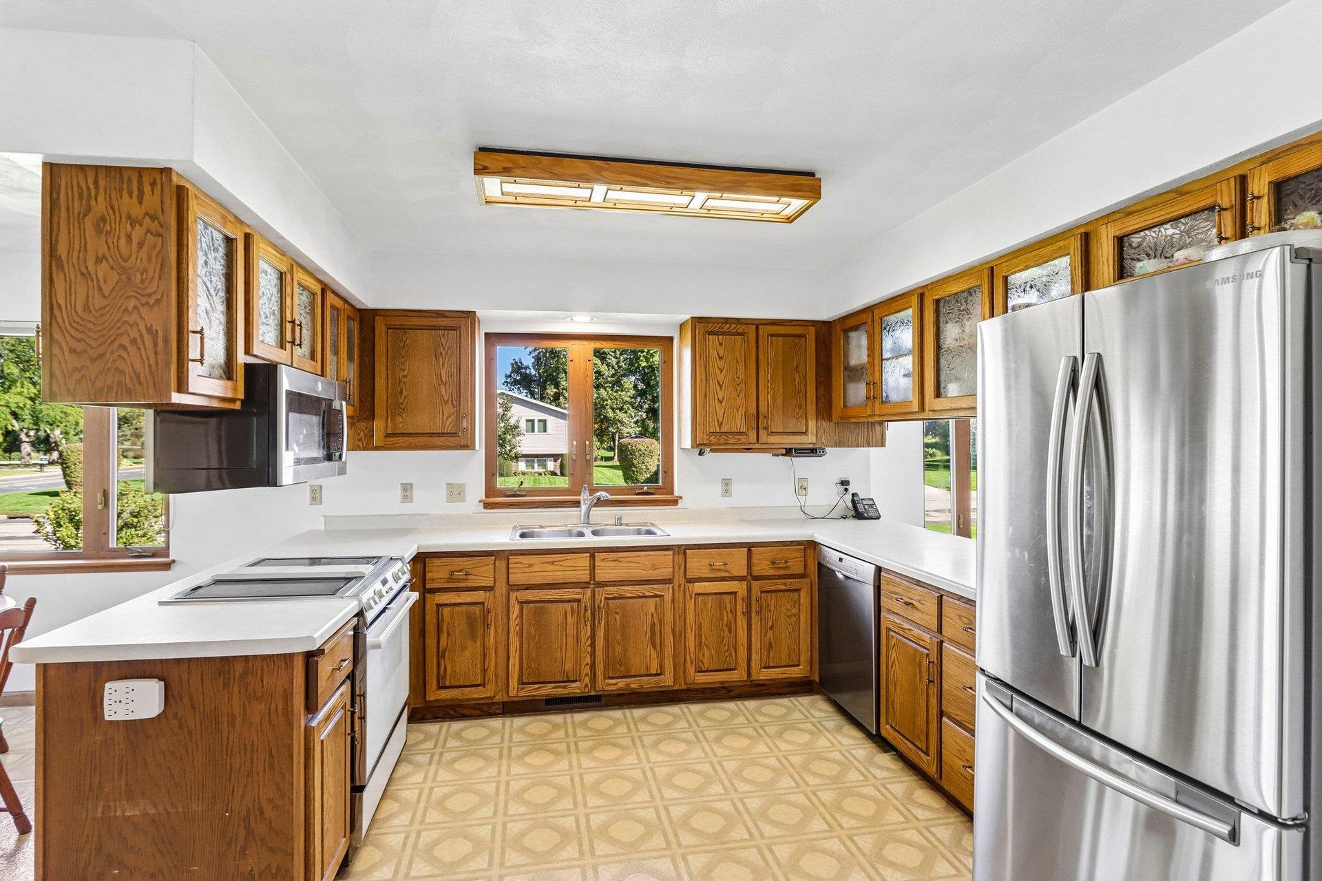 100 Wildwood Drive, Columbus, WI 53925-1876