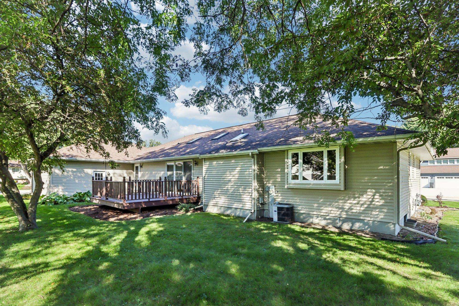 100 Wildwood Drive, Columbus, WI 53925-1876