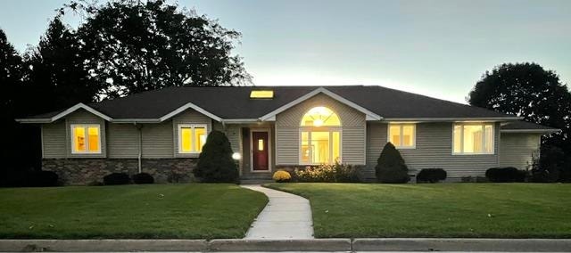100 Wildwood Drive, Columbus, WI 53925-1876