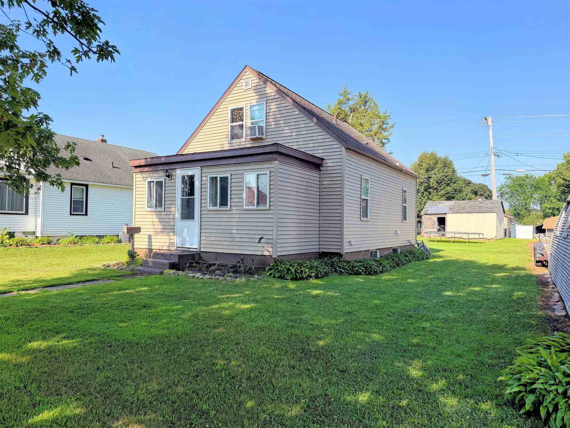 619 N Michigan Street, Prairie Du Chien, WI 53821