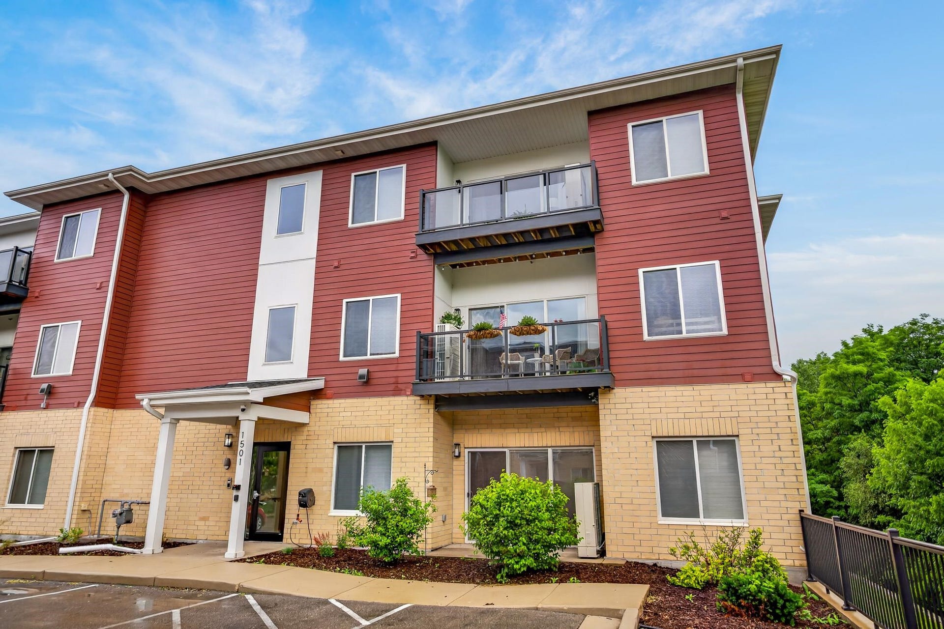 1501 N Windsor Avenue, #201, Cottage Grove, WI 53527