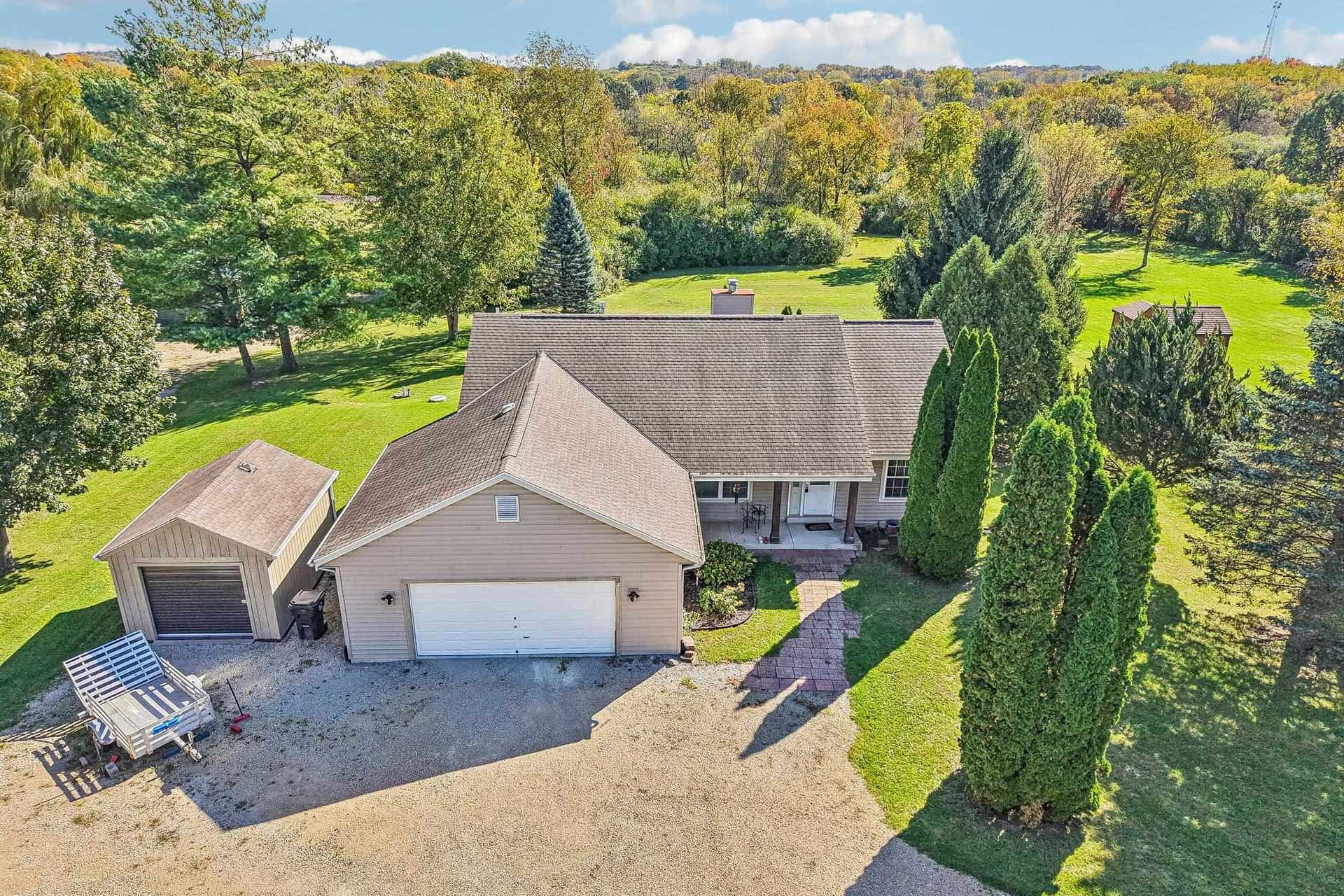 N6244 Jefferson Road, Aztalan, WI 53038-9726