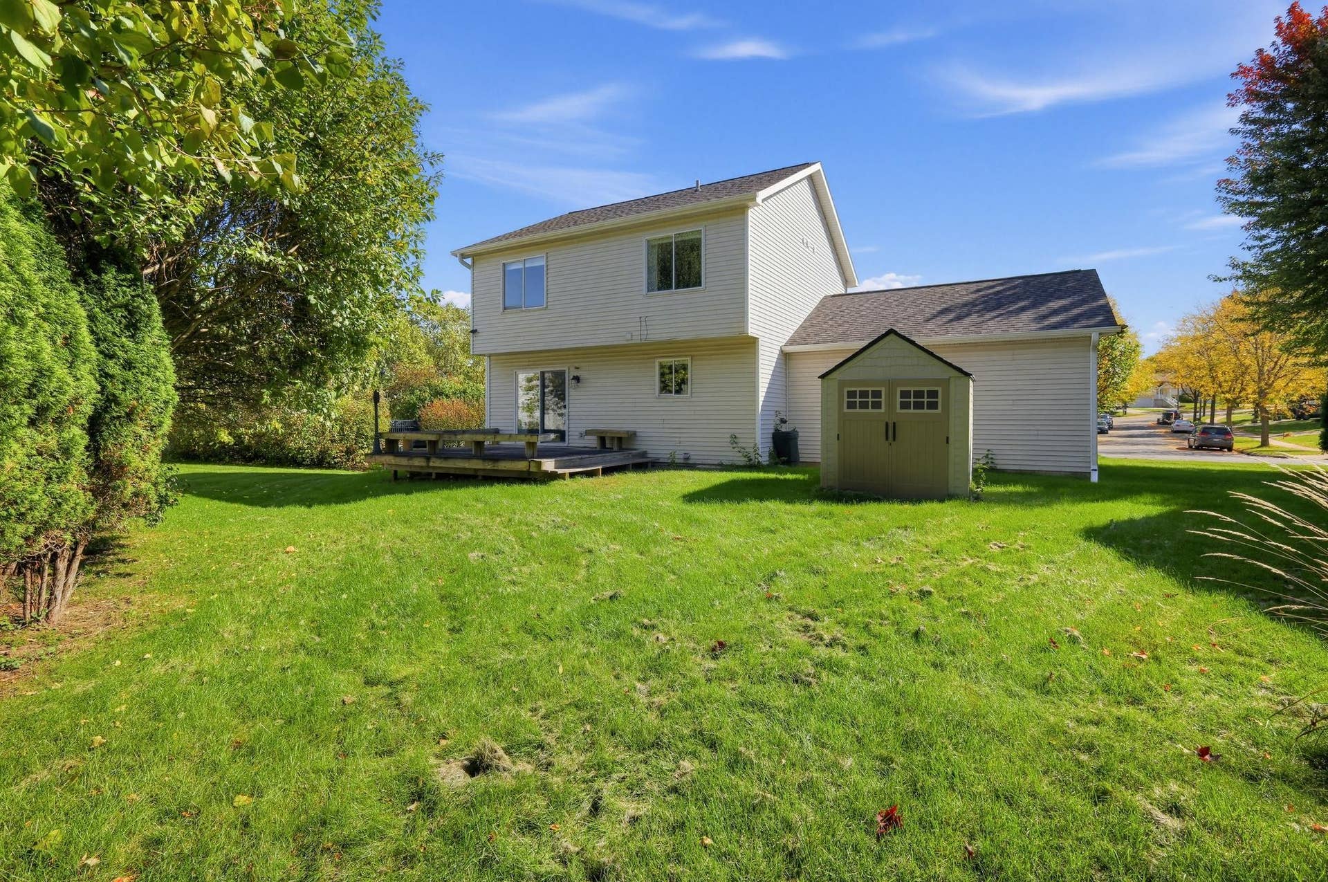 1138 Glacier Hill Drive, Madison, WI 53704