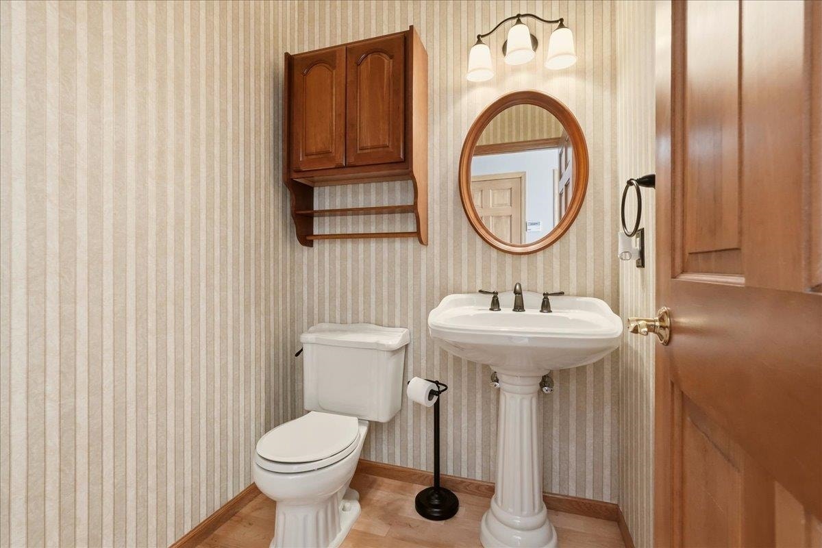 9101 Settlers Road, Madison, WI 53717