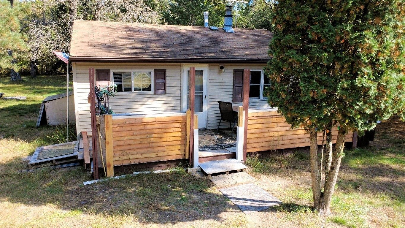 1984 W 7th Drive, Adams, WI 53934