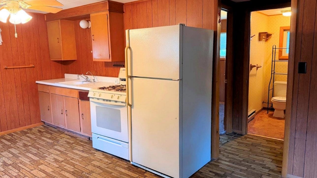 1984 W 7th Drive, Adams, WI 53934