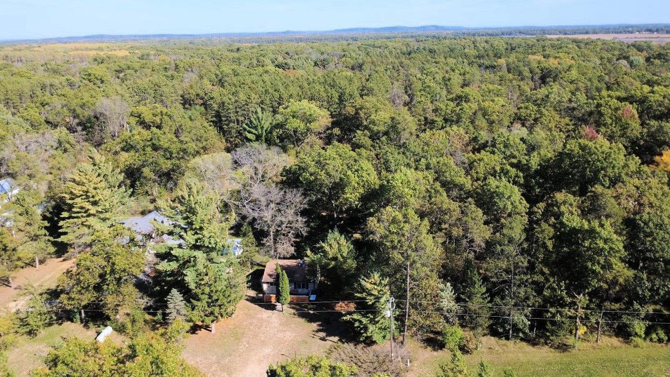 1984 W 7th Drive, Adams, WI 53934