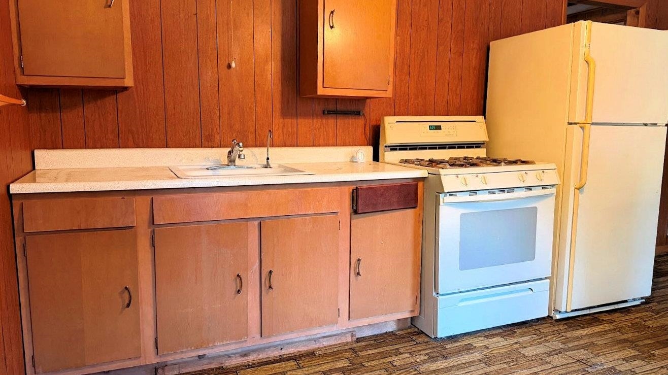 1984 W 7th Drive, Adams, WI 53934