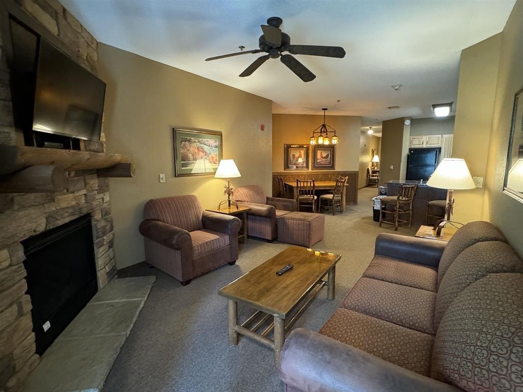 350 E Hiawatha Drive, #222, Lake Delton, WI 53940