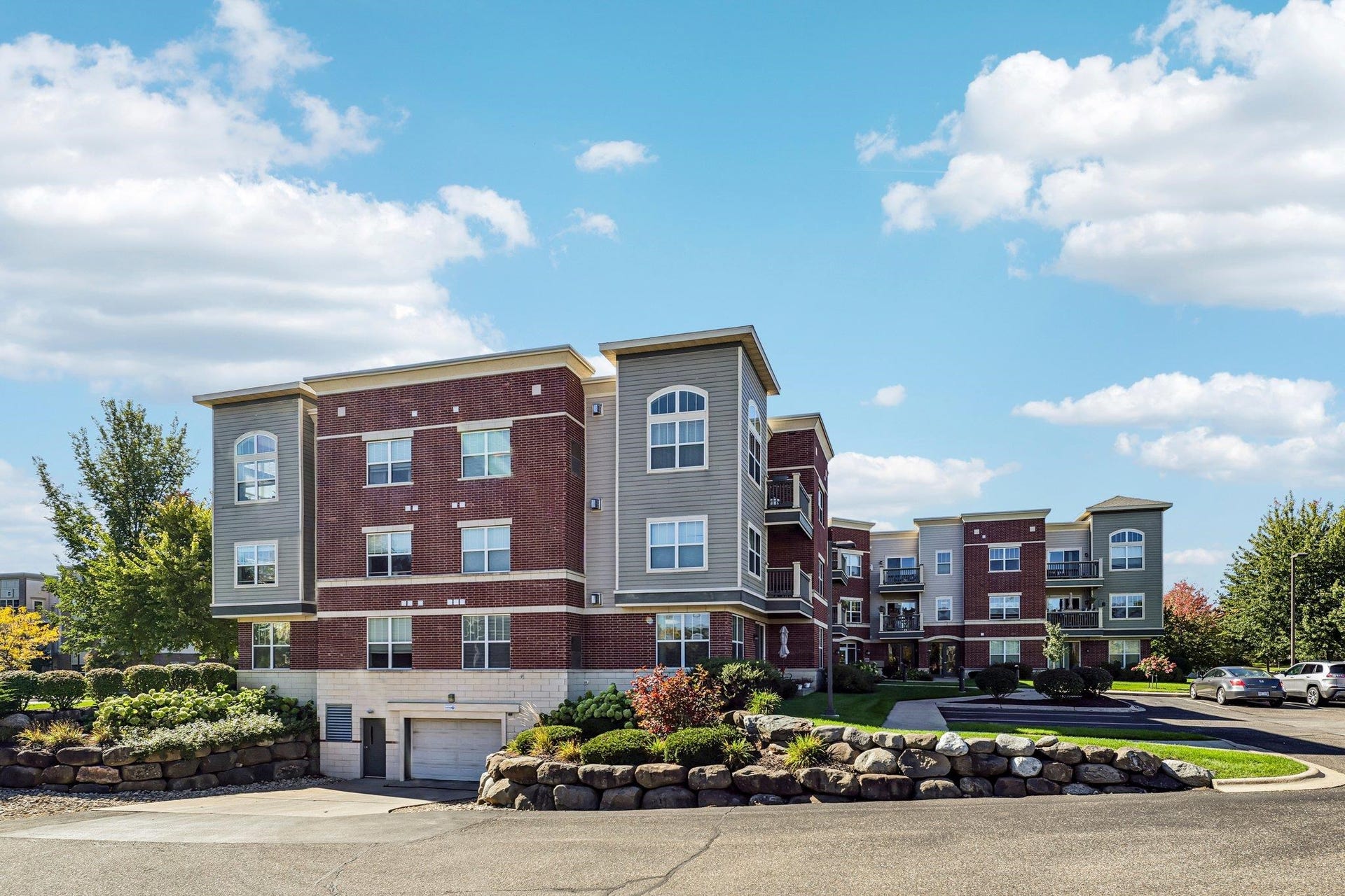 5198 Sassafras Drive, #105, Fitchburg, WI 53711