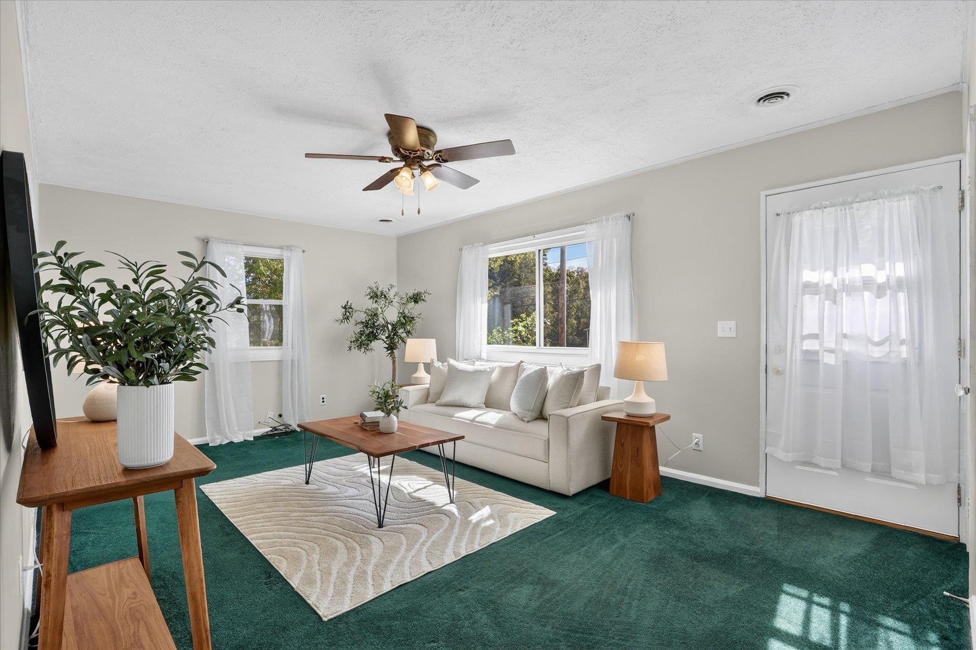924 W Fulton Street, Edgerton, WI 53534