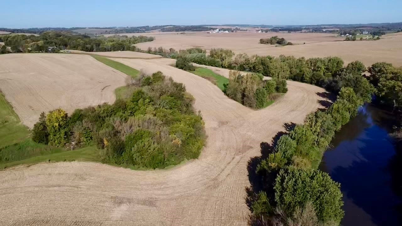 W8940 County Road B, Cadiz, WI 53522