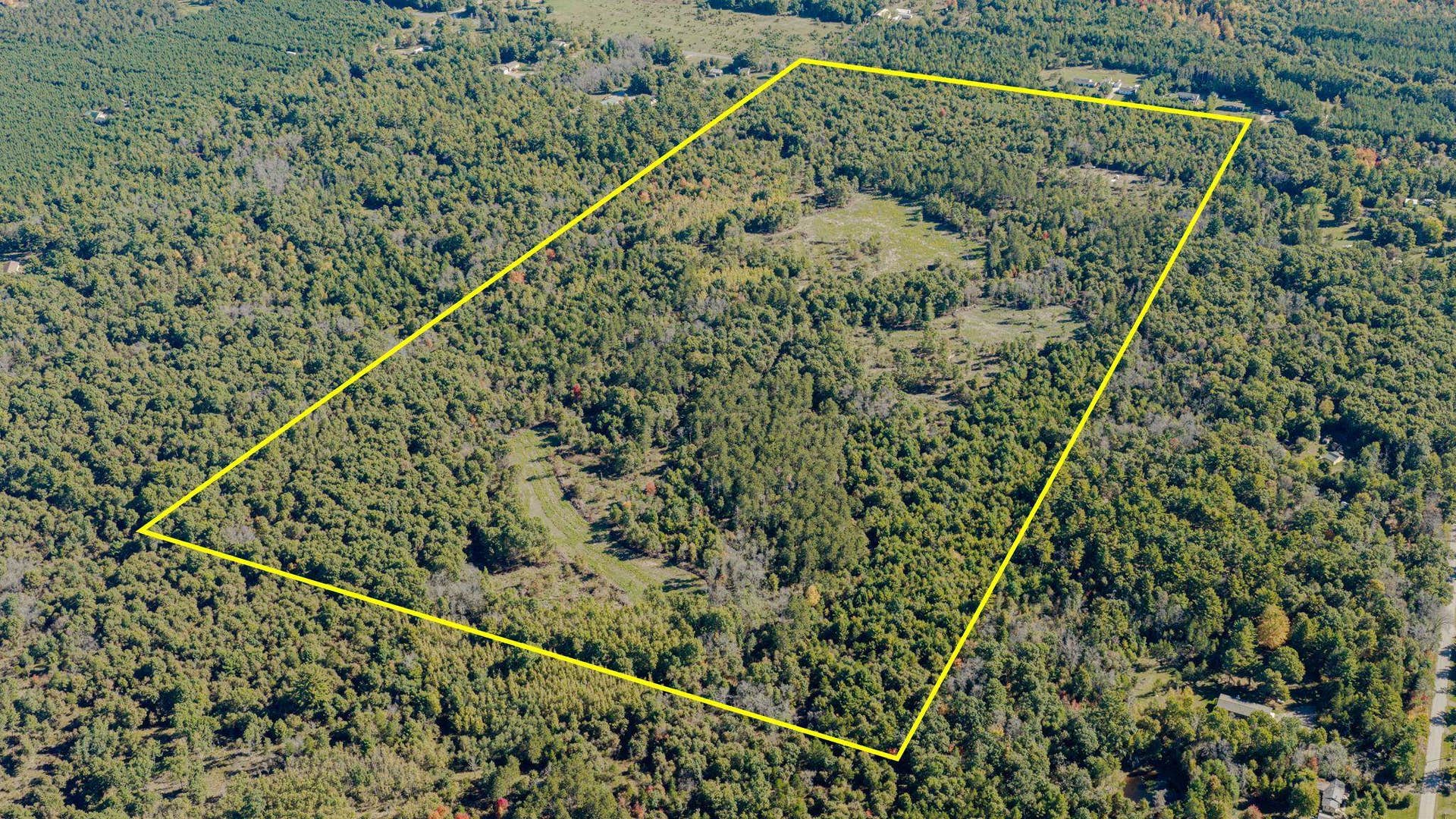 943 13th Avenue, Big Flats, WI 54613
