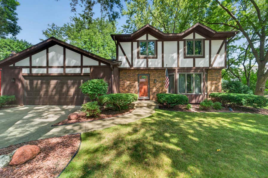 Property photo for 5800 Tall Oaks Road, Fitchburg, WI
