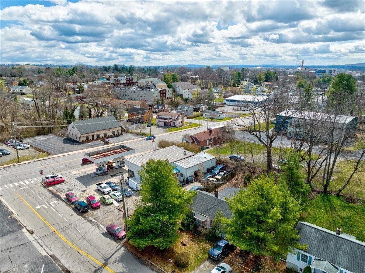 1107 N Main Street, Blacksburg, VA 24060