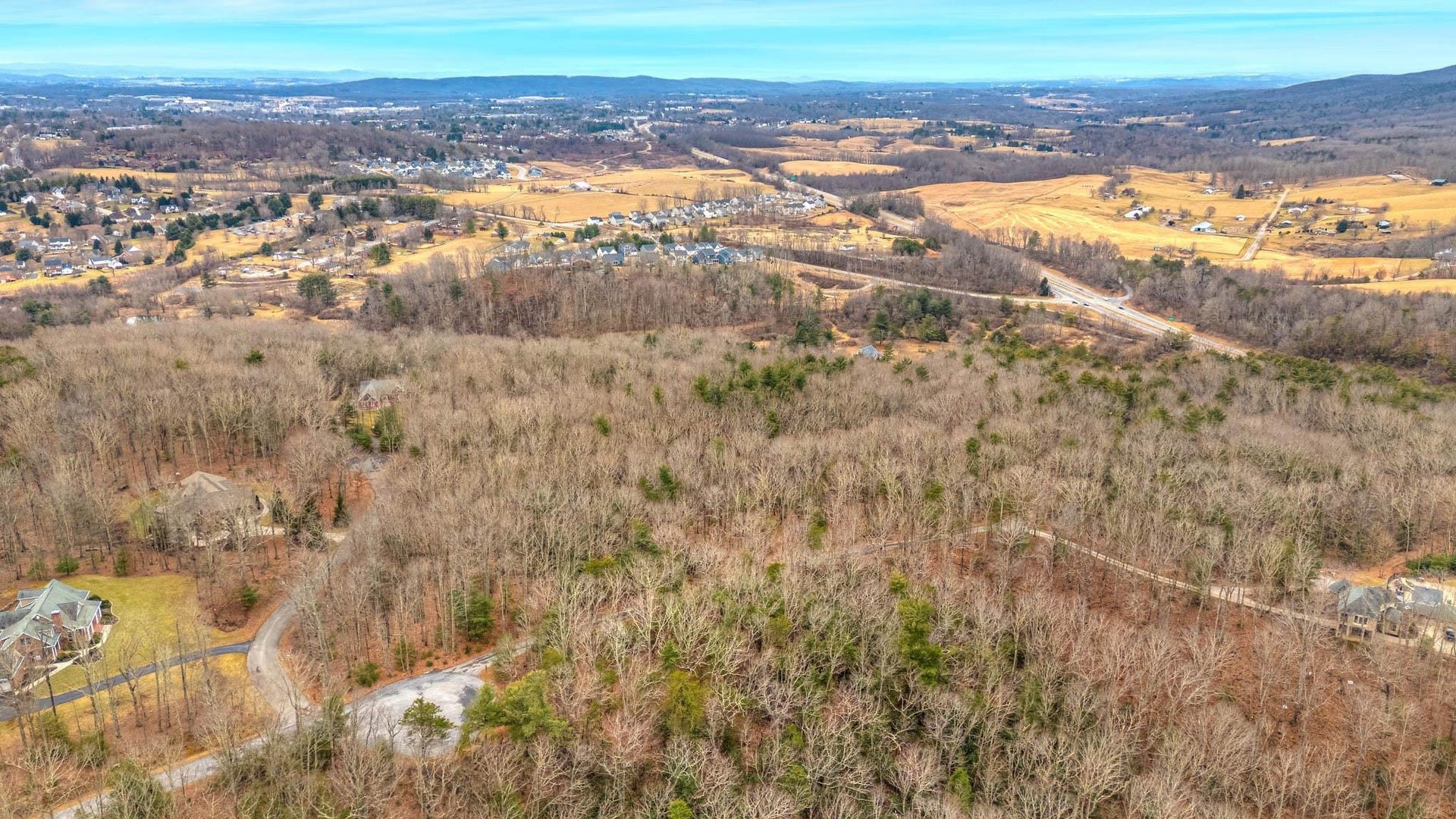 1262 TREETOP RIDGE Road, Blacksburg, VA 24060