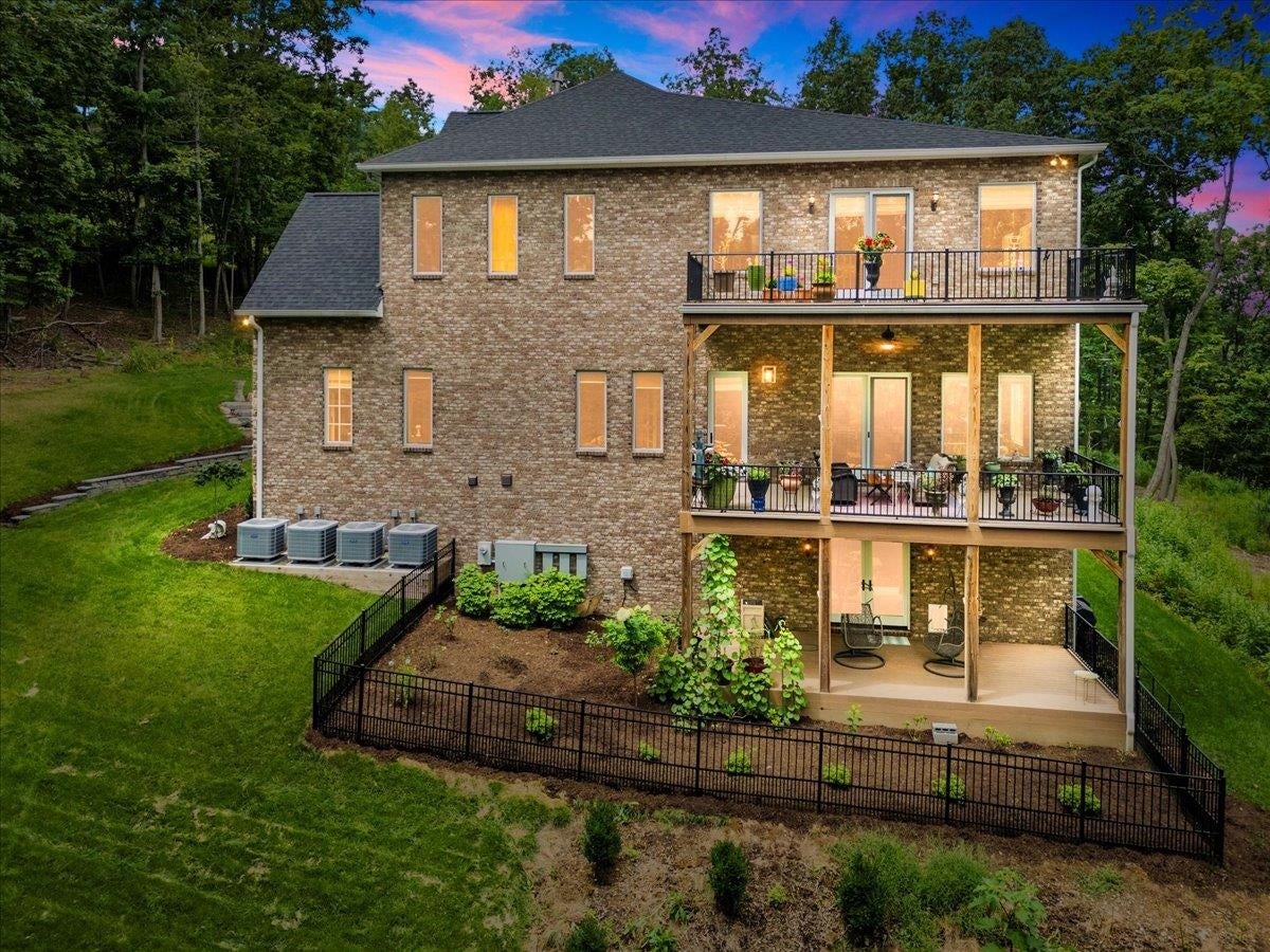399 Deercroft Drive, Blacksburg, VA 24060