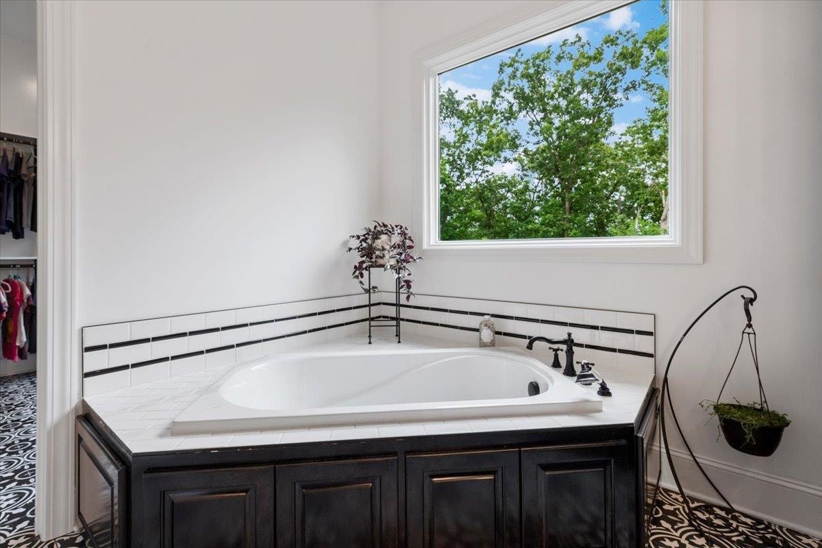 399 Deercroft Drive, Blacksburg, VA 24060