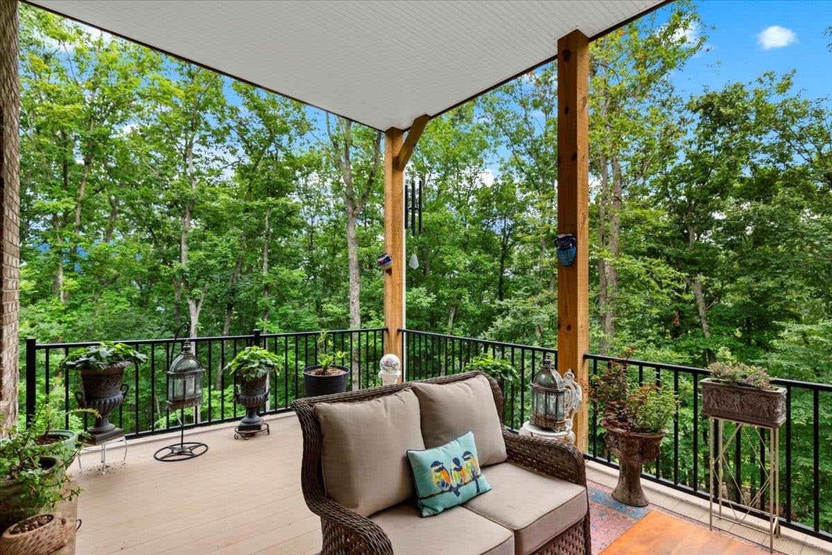 399 Deercroft Drive, Blacksburg, VA 24060
