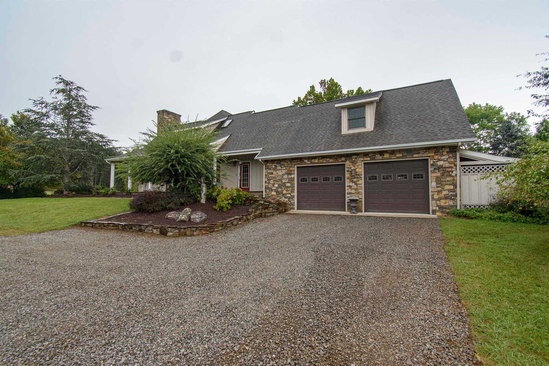 7083 Foxfire Road, Catawba, VA 24070