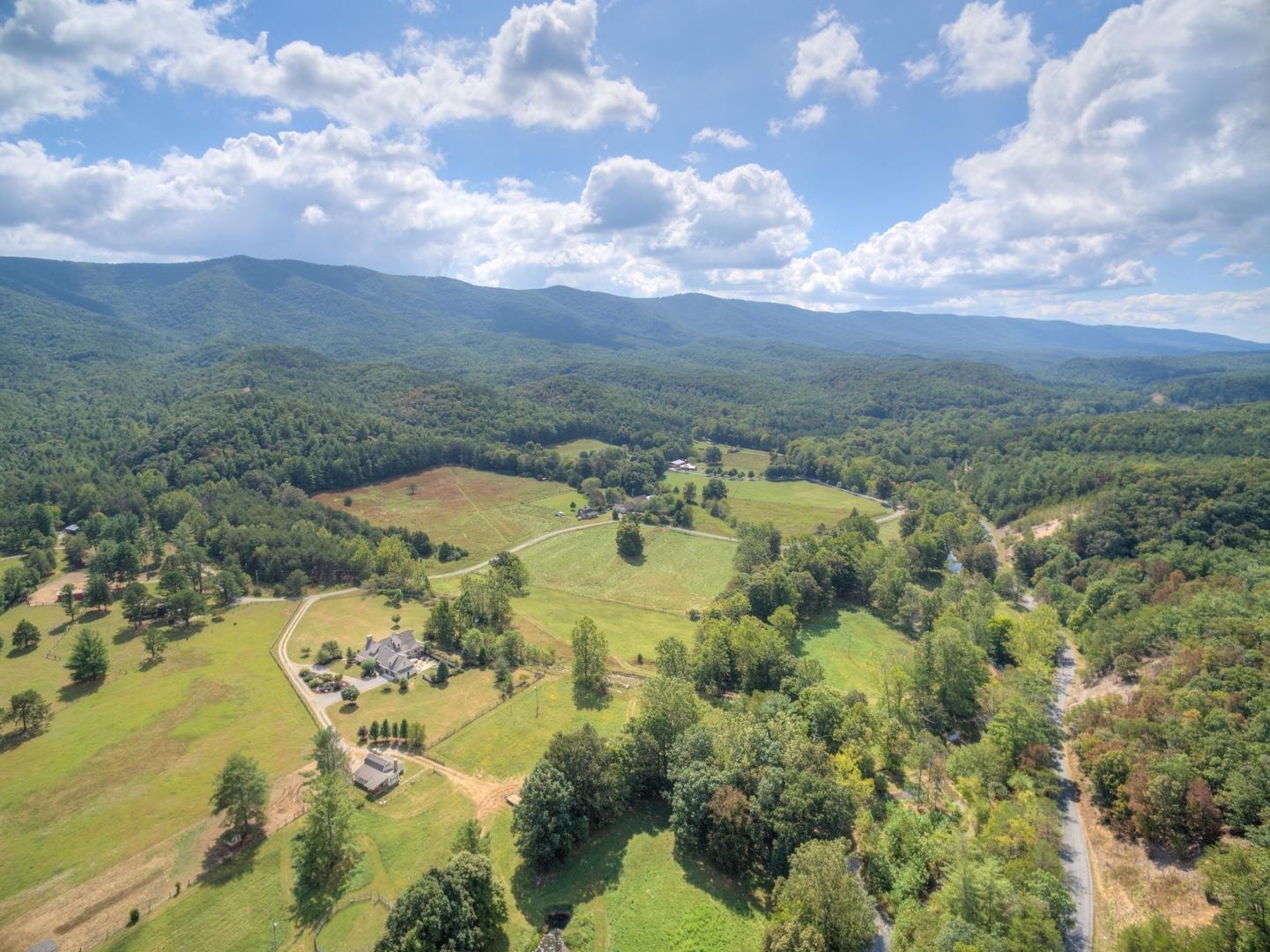 7083 Foxfire Road, Catawba, VA 24070