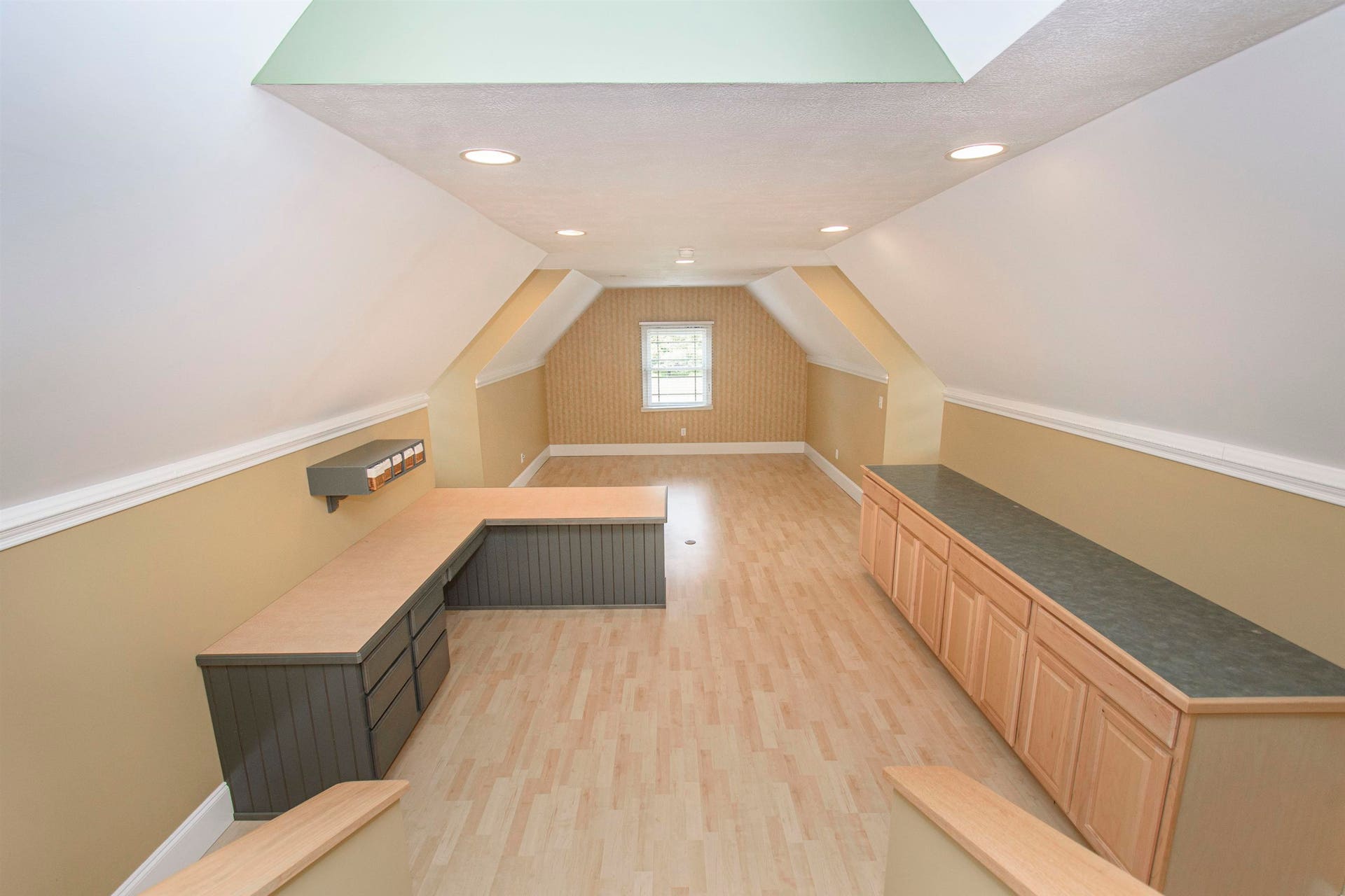 7083 Foxfire Road, Catawba, VA 24070