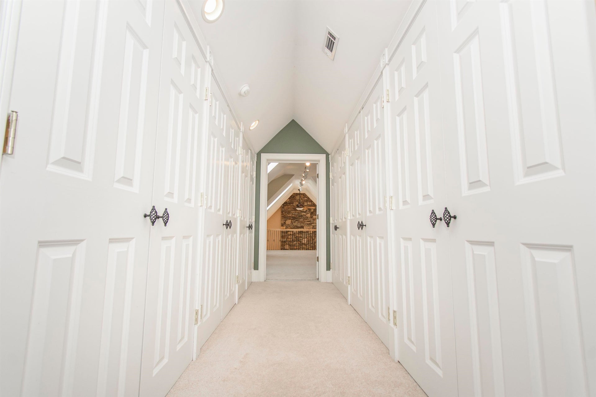 7083 Foxfire Road, Catawba, VA 24070