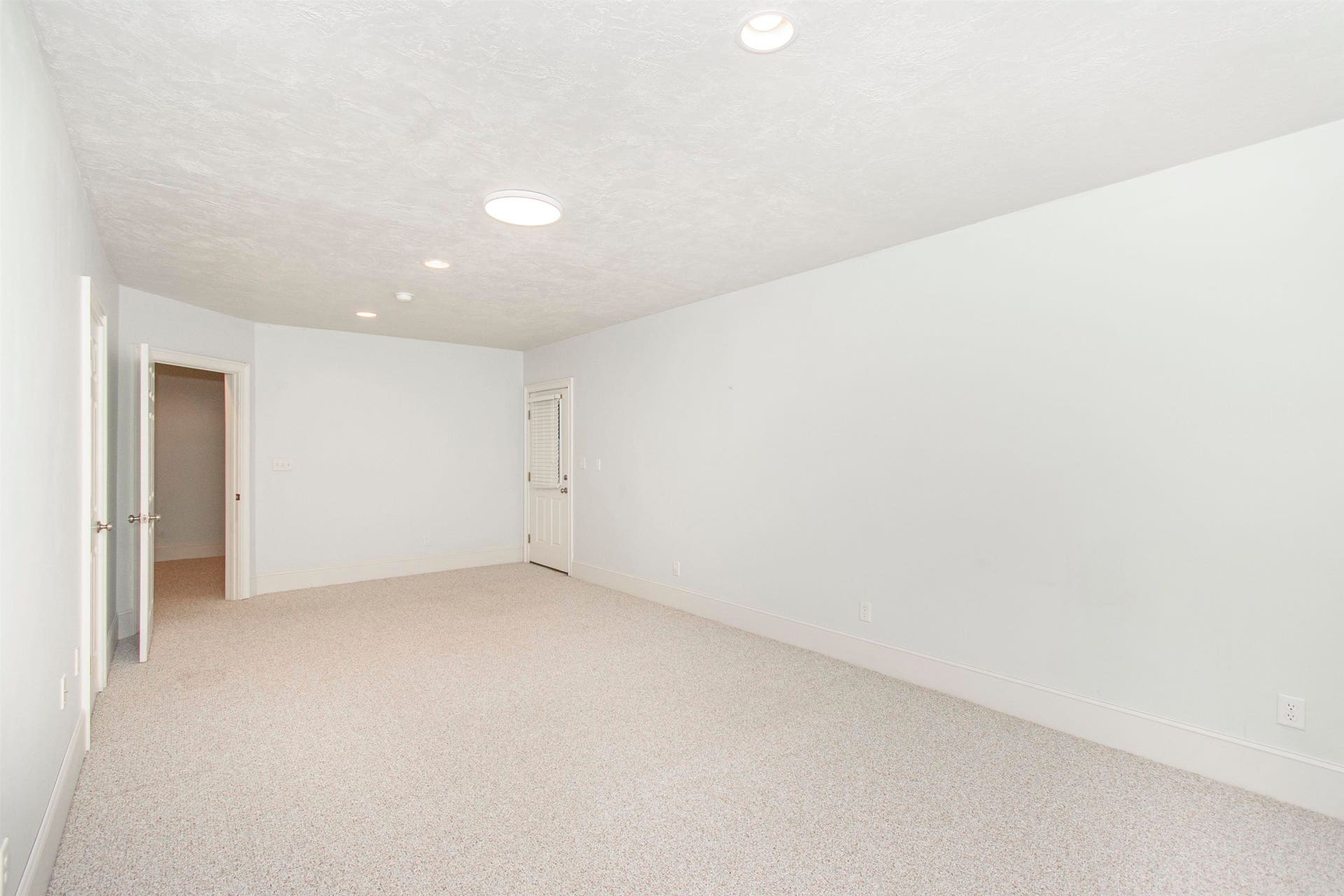7083 Foxfire Road, Catawba, VA 24070