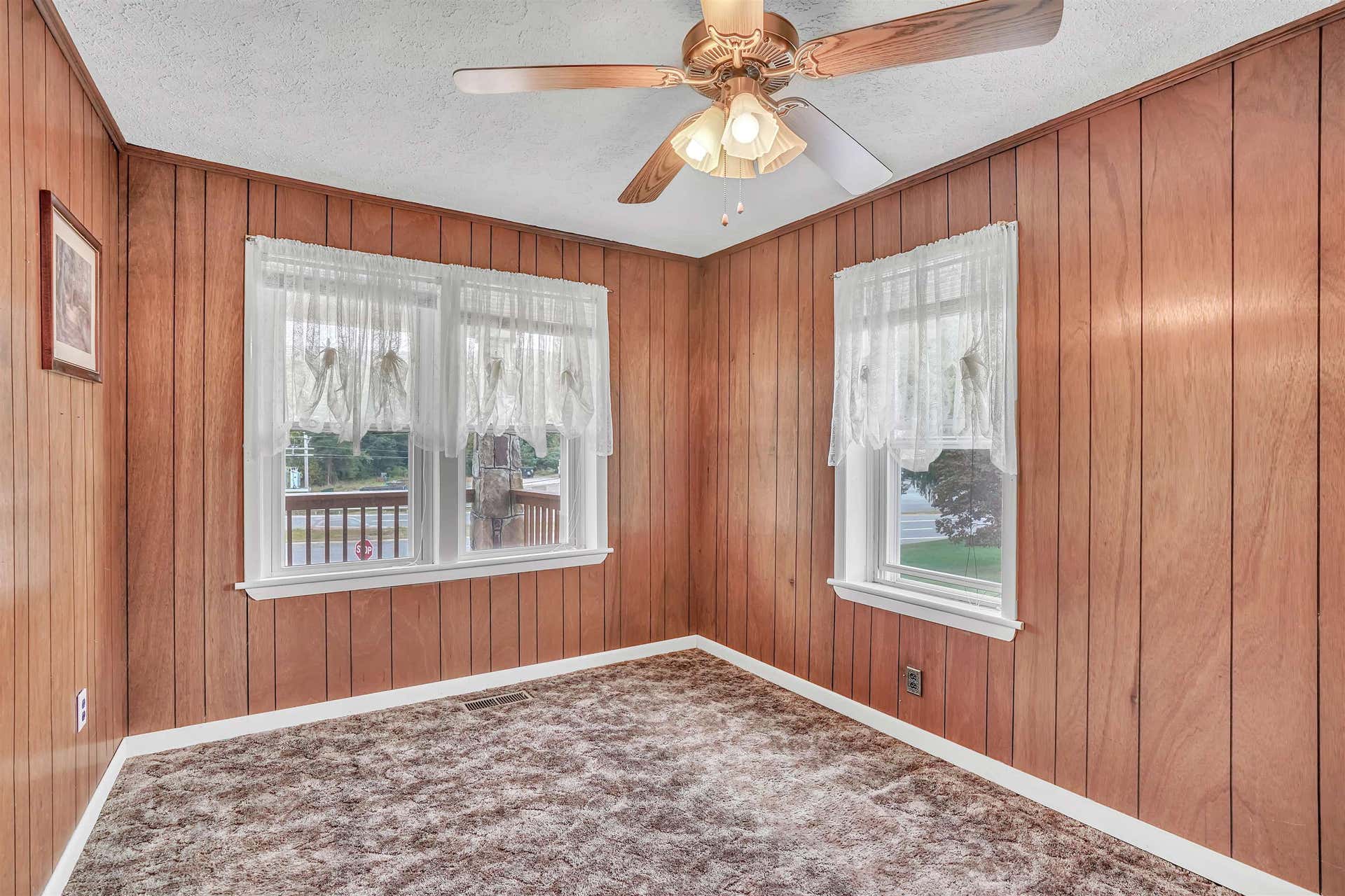 108 Ole Church Road, Pembroke, VA 24136