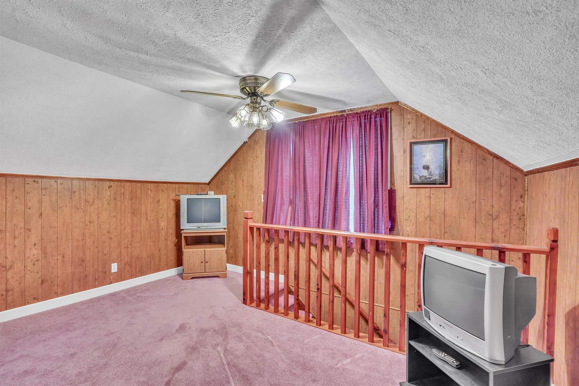 108 Ole Church Road, Pembroke, VA 24136