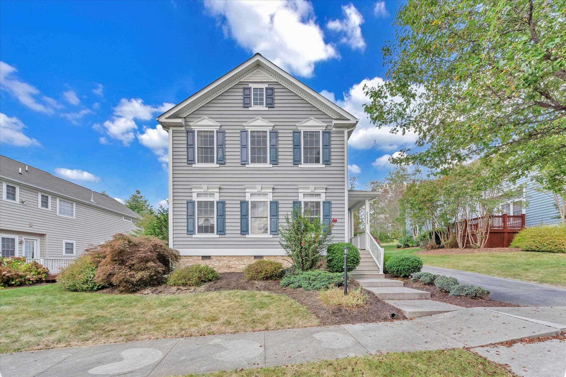 1113 BROOK Circle, Blacksburg, VA 24060