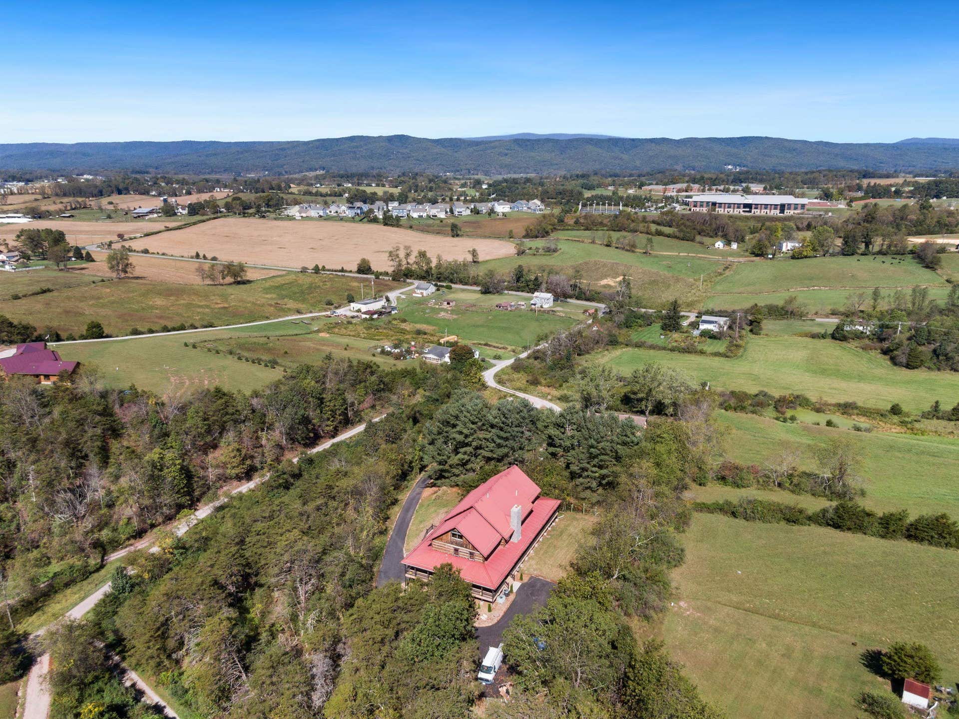1348 CRANBERRY Lane, Blacksburg, VA 24060