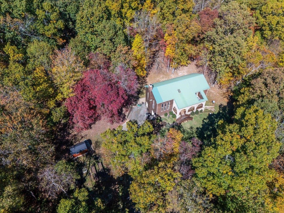 1490 RED HAWK Run, Christiansburg, VA 24073