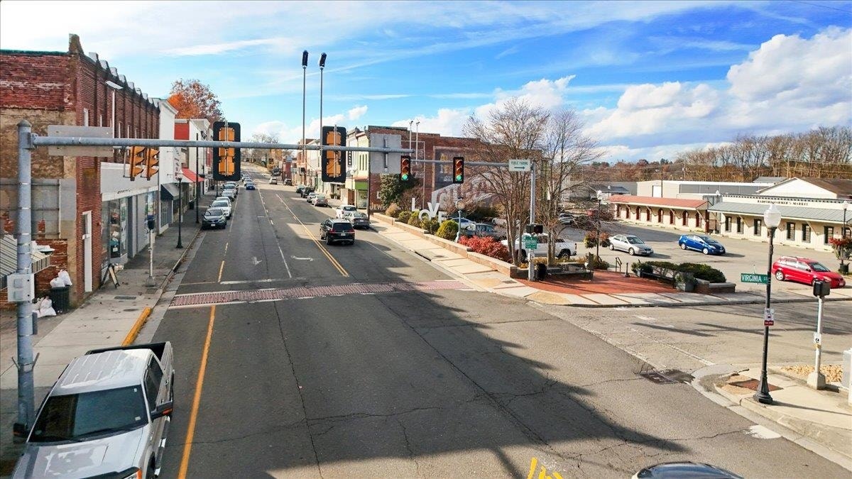 1120 E MAIN Street, Radford, VA 24141